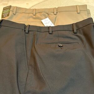 Men’s Bundle of Jos.A.Bank dress shorts 2 pairs+ free pair of Izod shorts. S 40